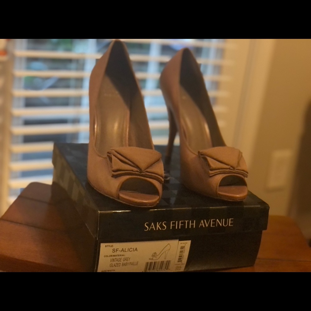 Saks Fifth Avenue Leather Alicia Heel Pumps